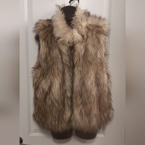Ci Sono By Cavalinni Faux Fur Open Front Vest Lined Women's Fashion XLarge